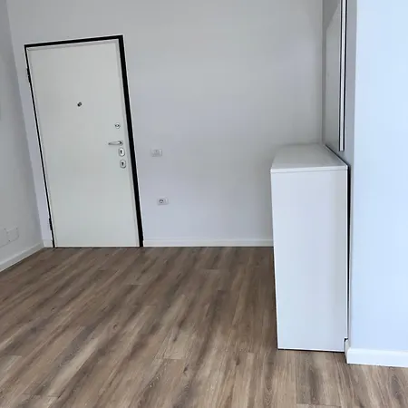 Eden Apartment